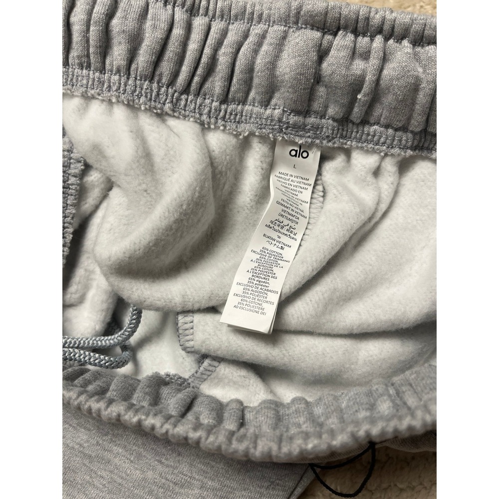 Alo yoga Accolade Heather Gray Sweat Set unisex size large pullover/straight leg - Picture 3 of 6